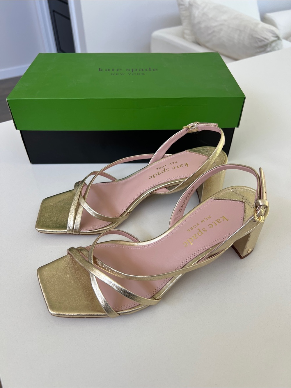 Kate Spade aisha metallic gold tone open toe strappy sandals low heels 7